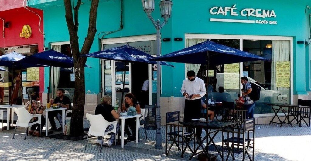 Café Crema Resto Bar